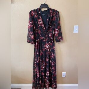 Floral maxi dress with half sleeves